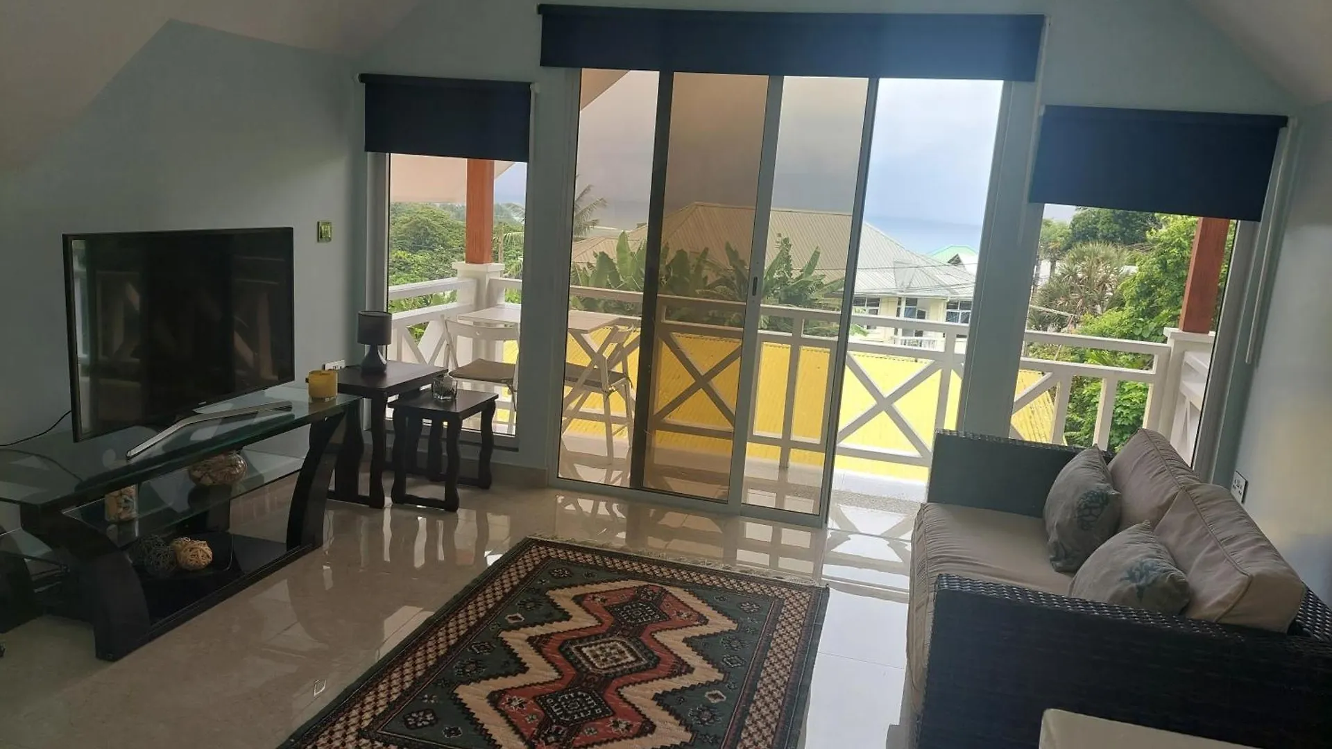 Reef Hills Residence Luxury Villa Anse aux Pins Seychellerna